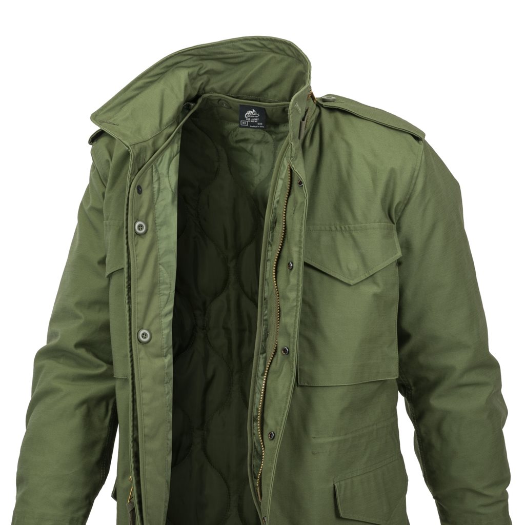 Parka M65 negra con forro, capucha y cuatro bolsillos