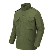 Parka M65 verde con forro de Helikon-Tex, vista frontal con capucha y bolsillos