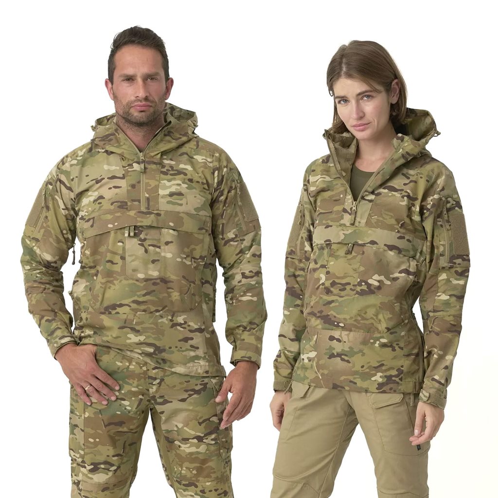 Chaqueta cortavientos TRACER COYOTE en camuflaje con múltiples bolsillos