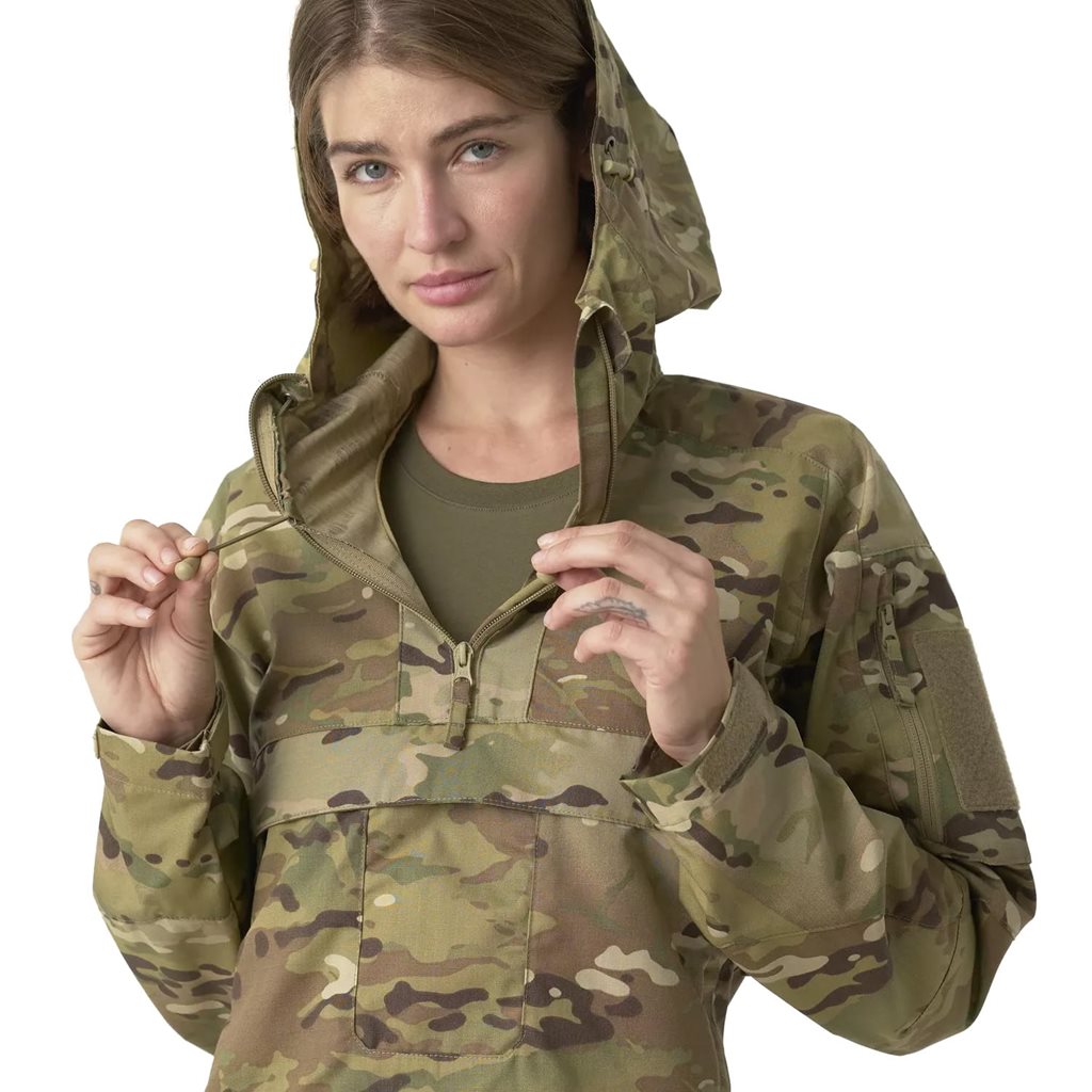 Chaqueta cortavientos TRACER COYOTE en camuflaje con múltiples bolsillos