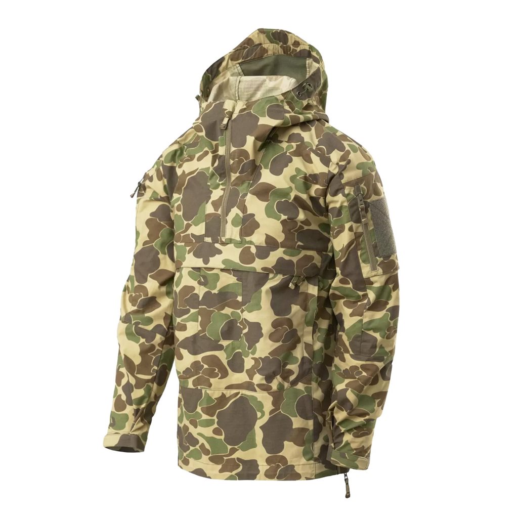 Chaqueta cortavientos TRACER COYOTE en camuflaje con múltiples bolsillos