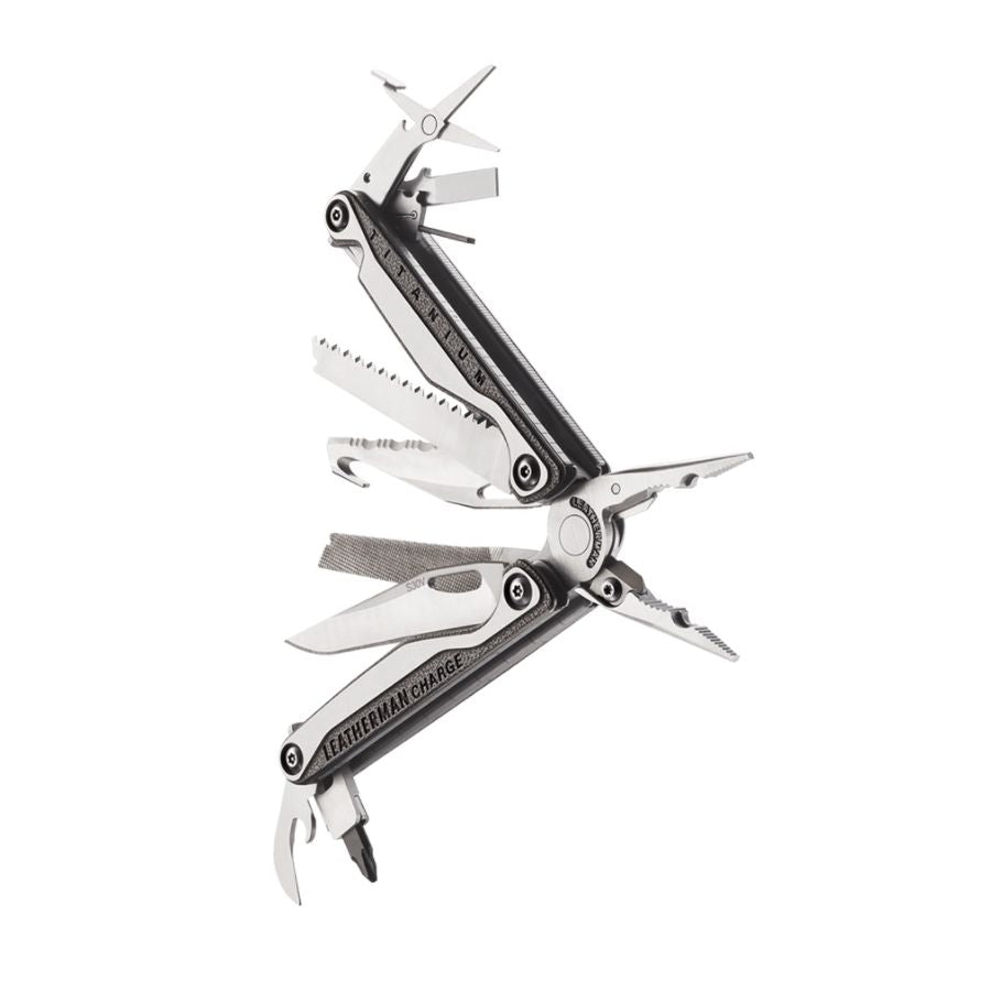 Multitool CHARGE PLUS TTI plateado con mango de titanio y 19 herramientas en acero S30V