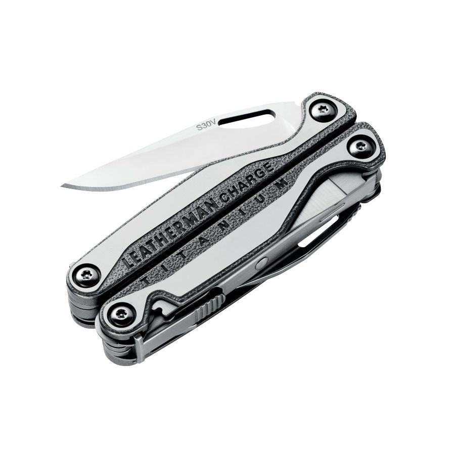 Multitool CHARGE PLUS TTI plateado con mango de titanio y 19 herramientas en acero S30V