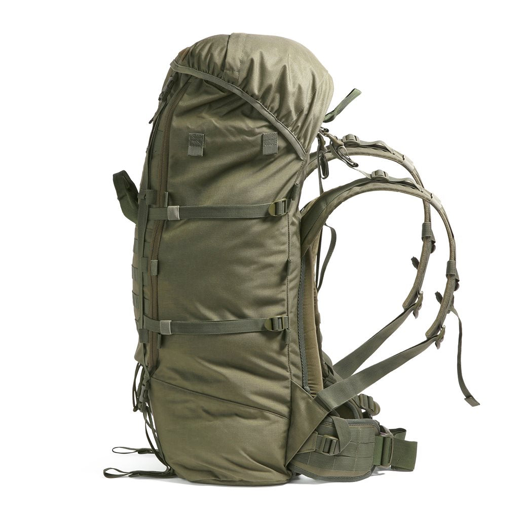 Mochila táctica FLT TITAN 60 Stone Grey Olive, vista frontal