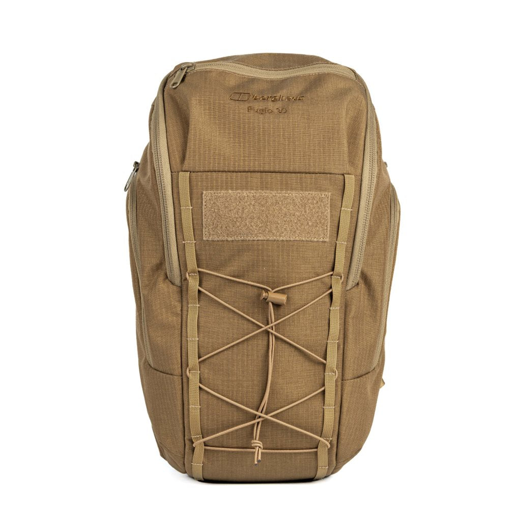 Mochila PUGIO 20 Coyote Tan, vista frontal
