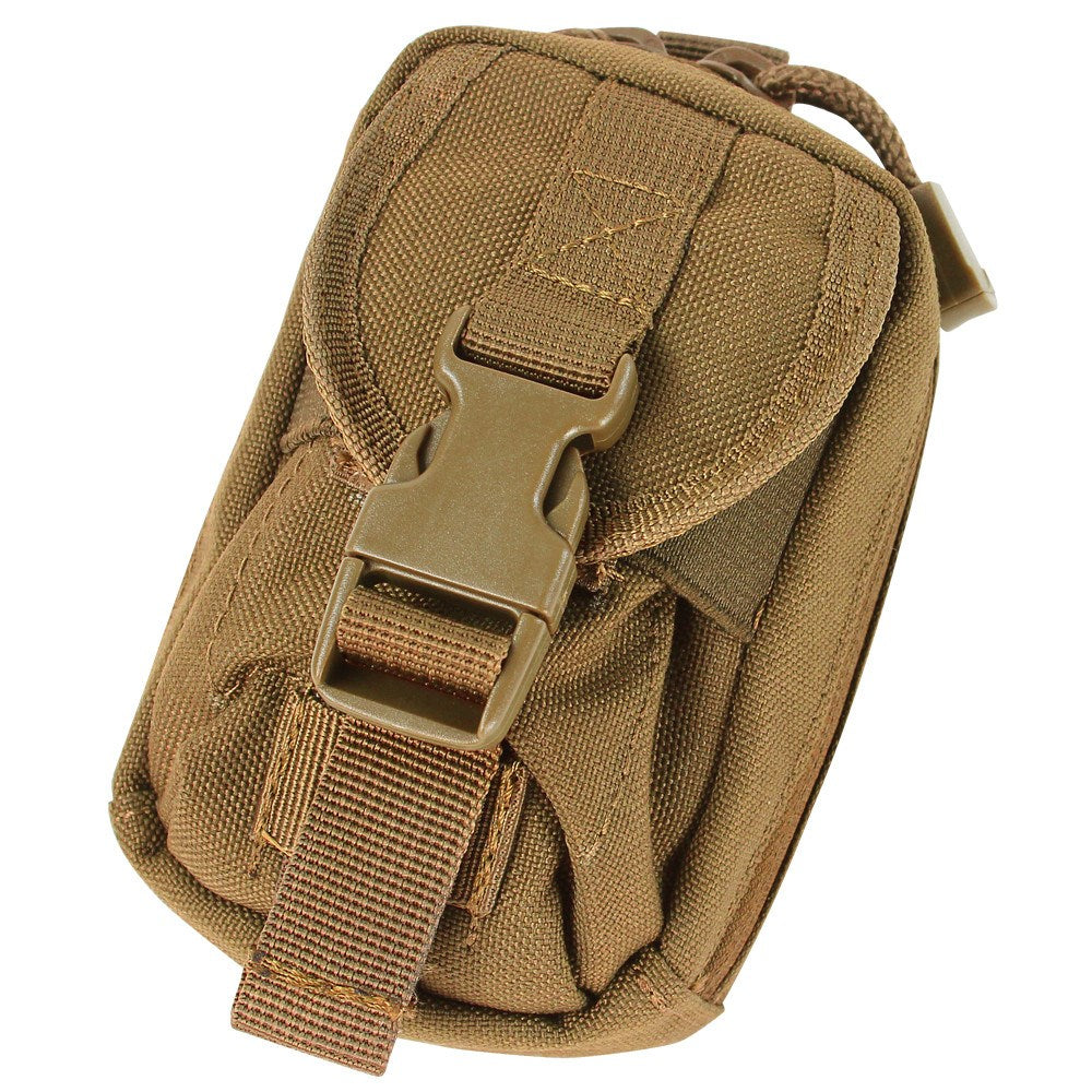 Funda MOLLE para cámara verde con dos bolsillos, cierre Velcro y hebilla Fastex, vista frontal