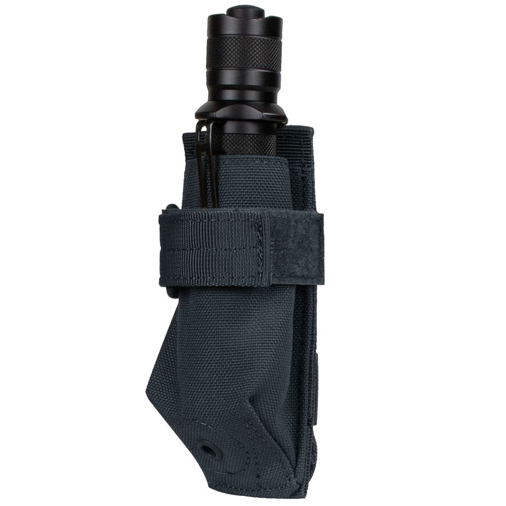 Funda MOLLE para linterna pequeña con apertura inferior cubierta y cierre de velcro