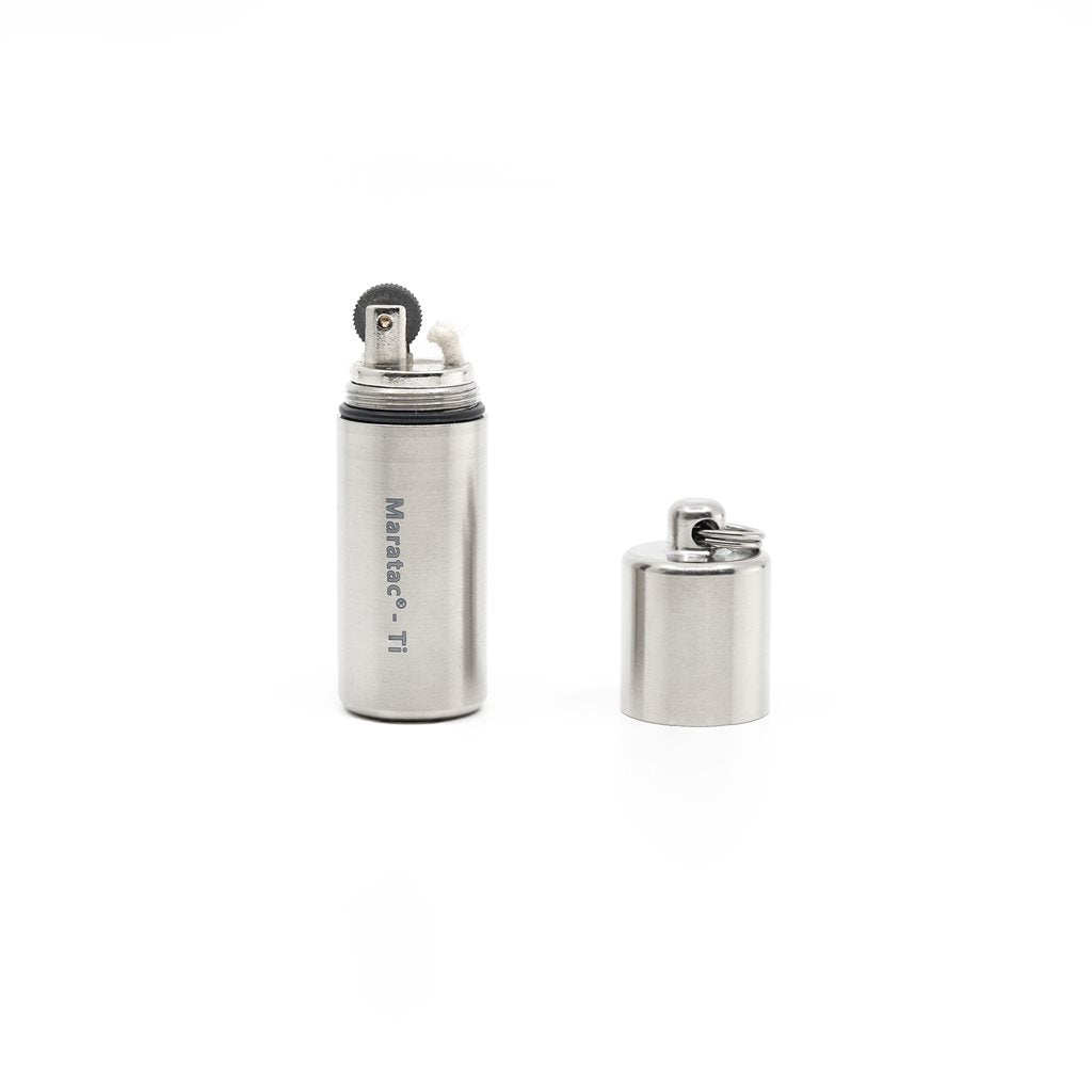 Encendedor PEANUT XL en carcasa de titanio impermeable