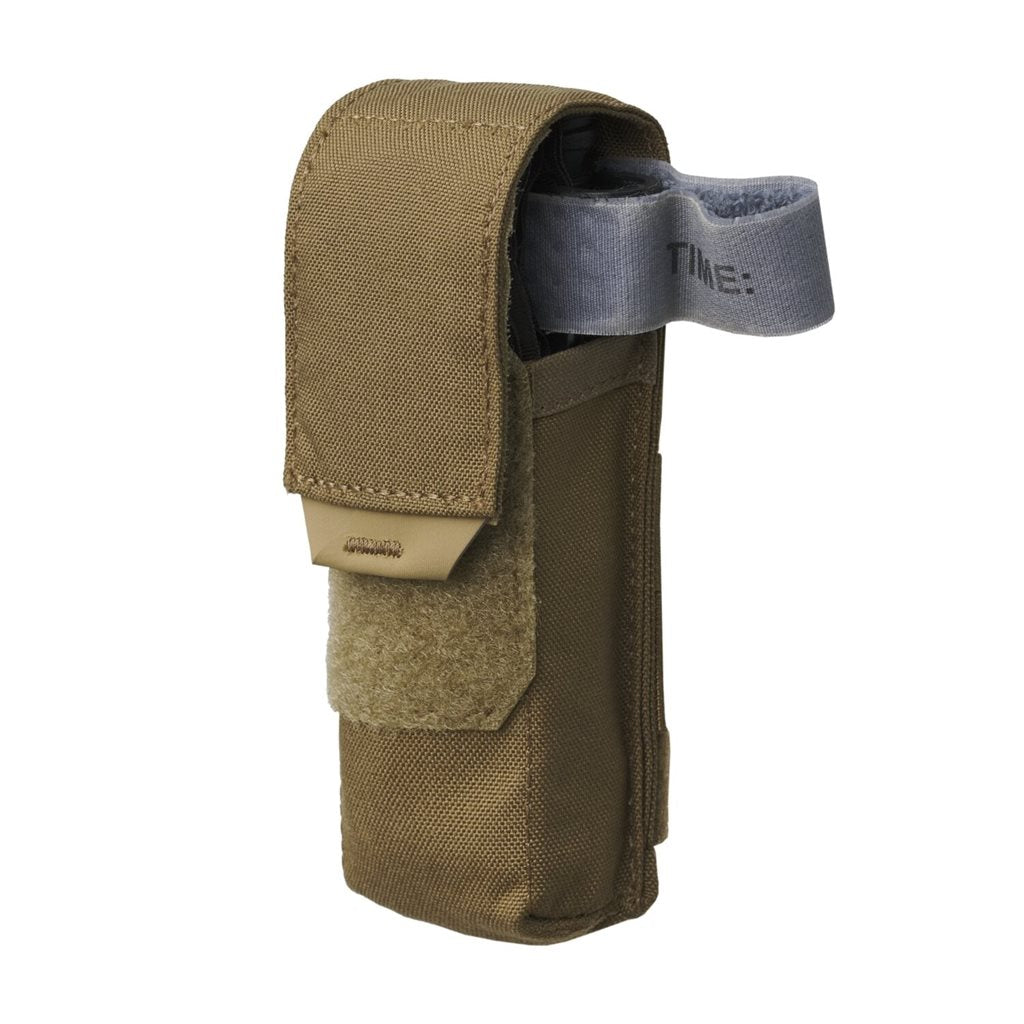 Funda TOURNIQUET negra de nylon para torniquete, compacta con solapa para acceso rápido