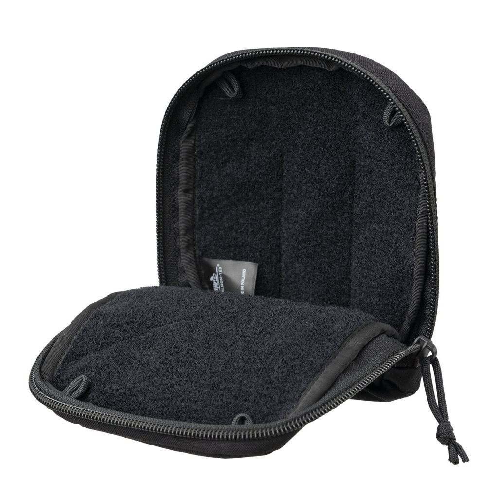Funda universal SAR Medium negra, bolsa plana con organizador interior extraíble y sujeción a sistema modular