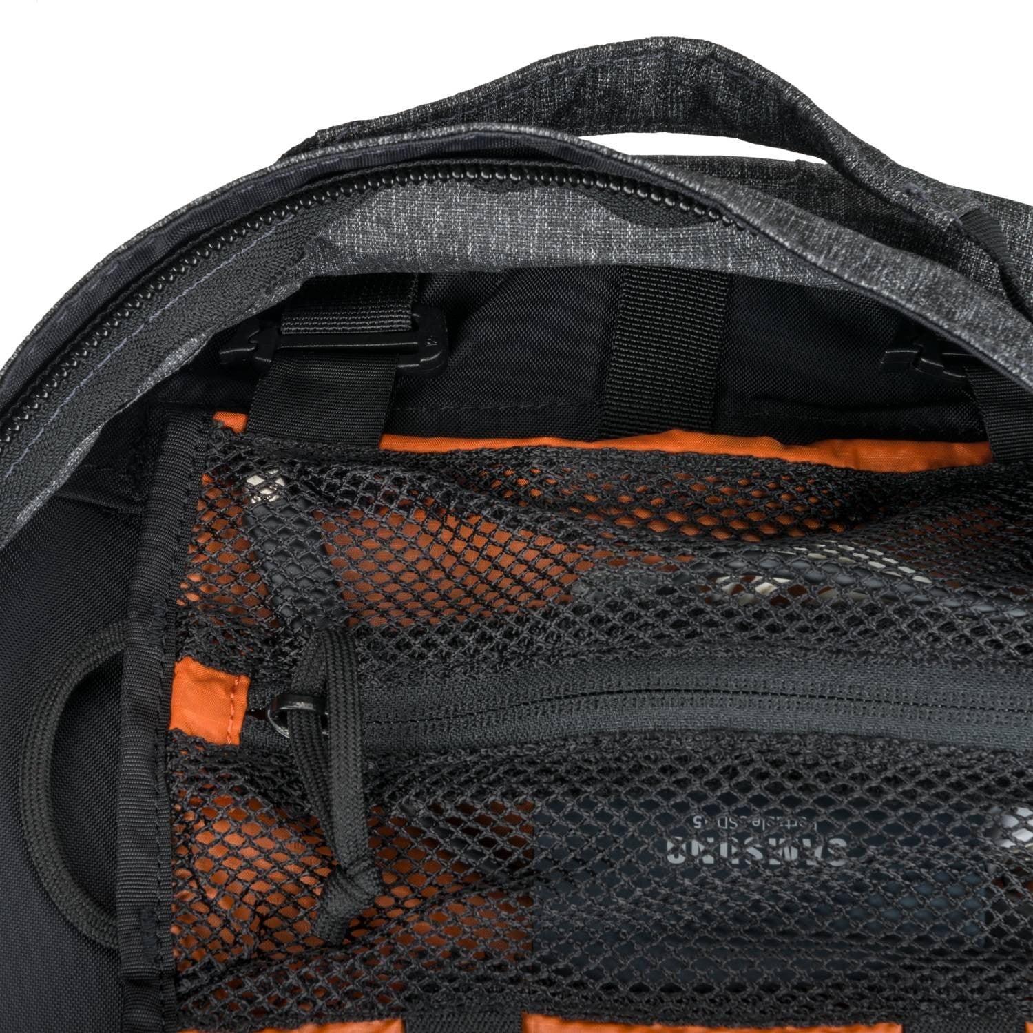 Organizador TRIP ROLL enrollable negro con tres bolsillos de malla y elásticos, 100% nylon