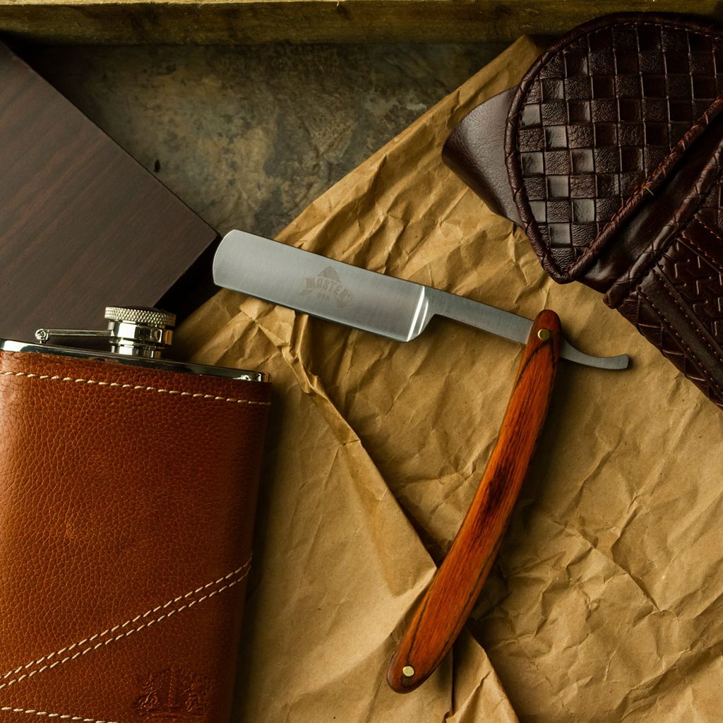 Navaja BROWN WOOD con cachas de madera marrón