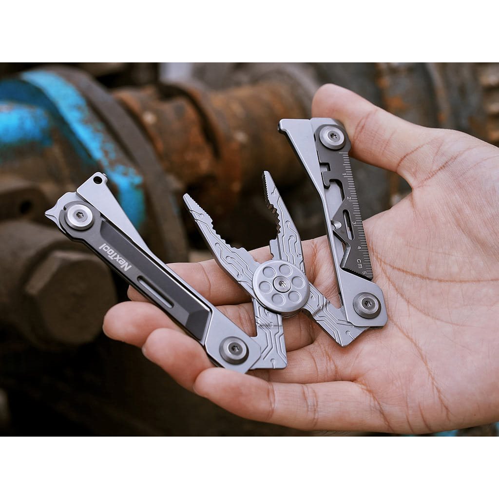Multiherramienta Silver Blade EDC tamaño tarjeta con 14 funciones, cuerpo elegante