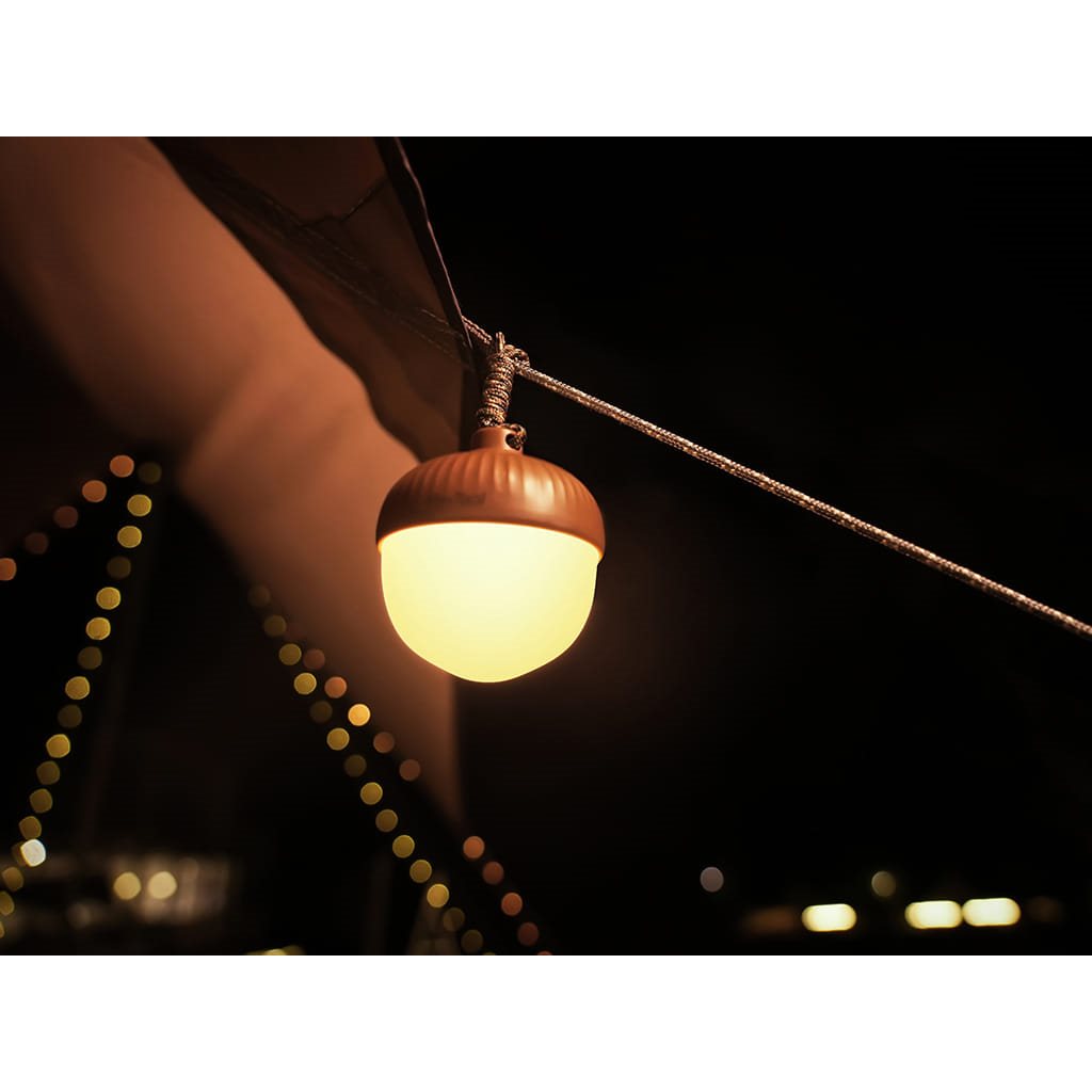 Linterna recargable Acorn Light en forma de bellota, luz cálida y fría