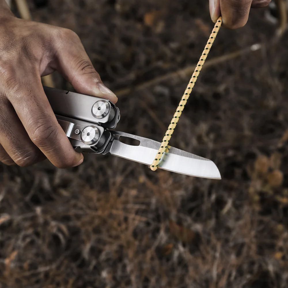 Alicates multifunción FLAGSHIP MAX plateados con cuchillo de acero 8Cr14Mov