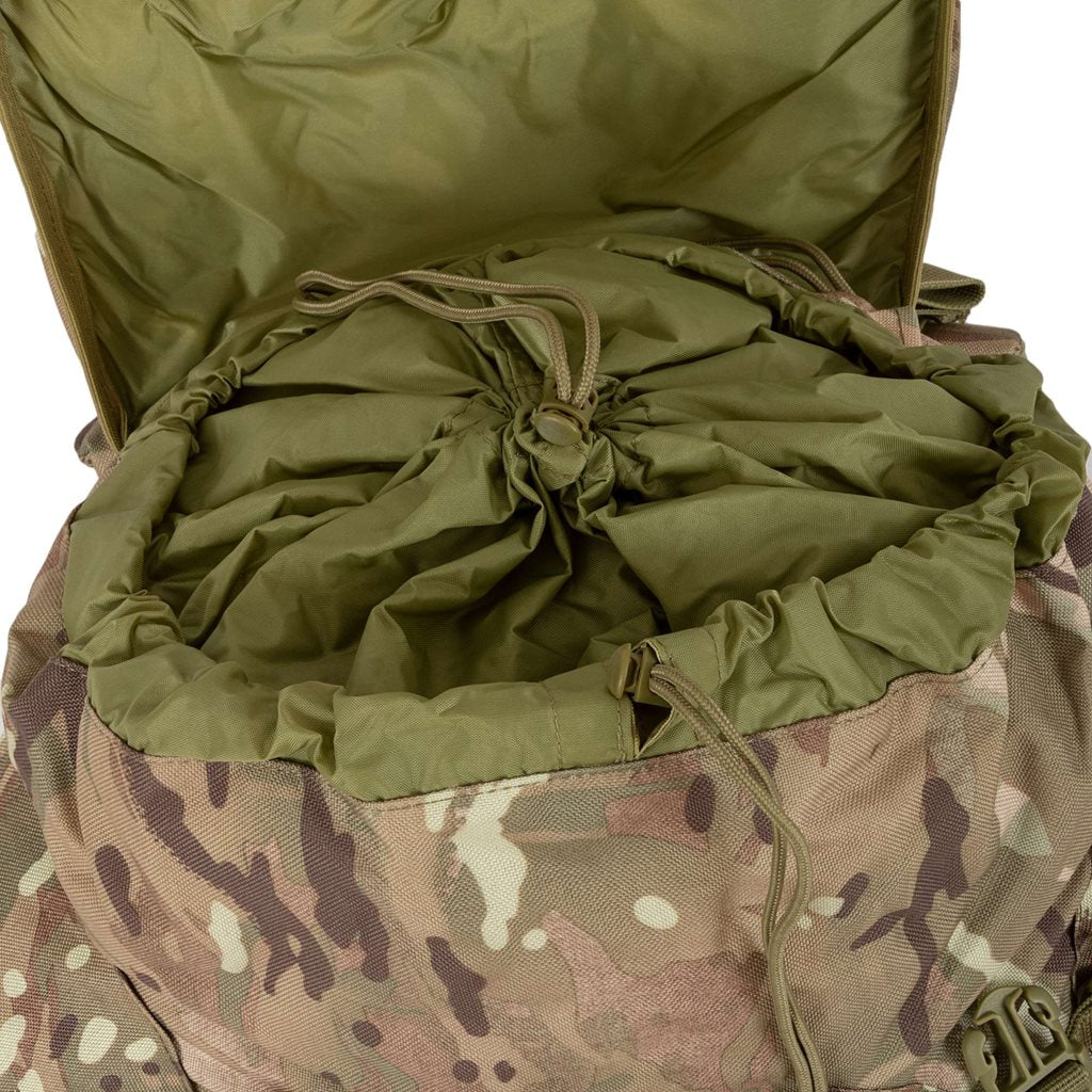 Mochila FORCES 66 en poliéster 1000D XTP con triple recubrimiento PU, resistente al agua