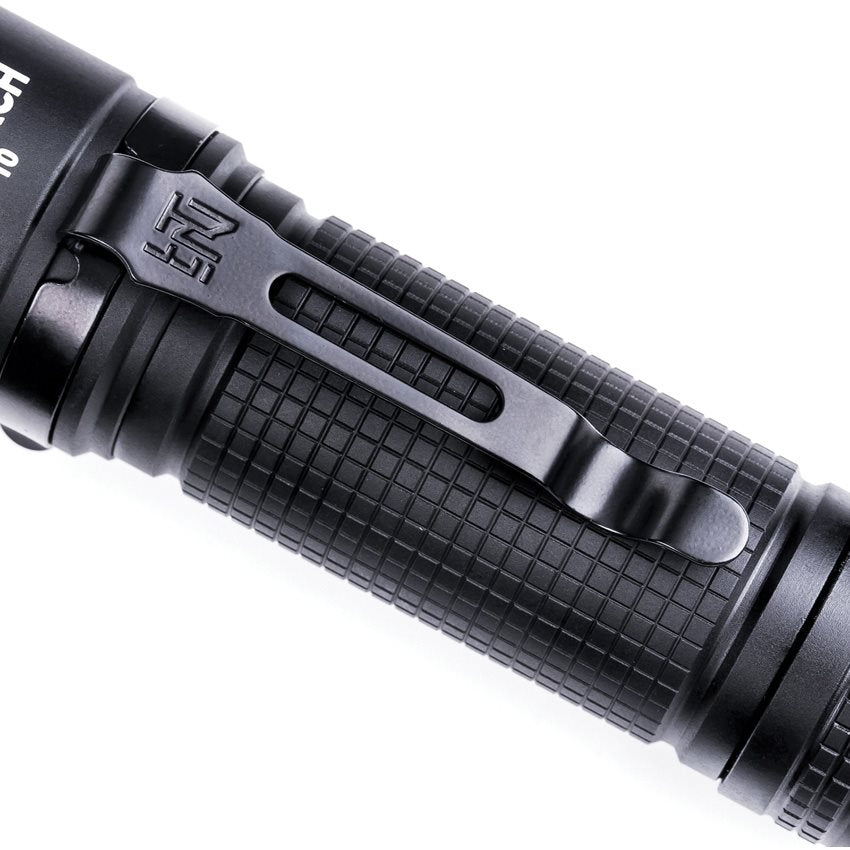 Linterna táctica NEXTORCH P10 negra para equipo MOLLE/PALS