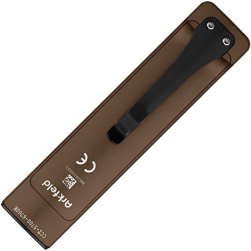 Linterna OLIGHT ARKFELD FLAT DESERT con láser verde y cuerpo de aleación de aluminio