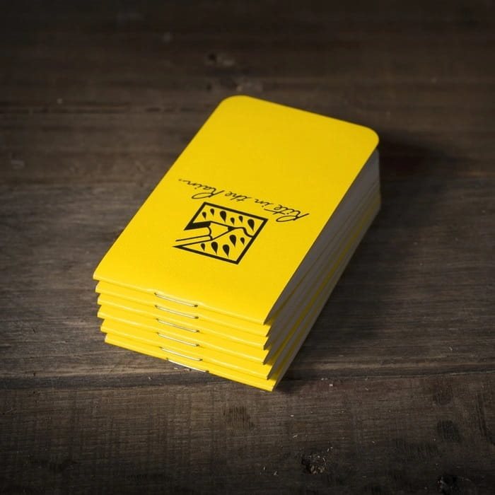 Bloc pequeño impermeable On-The-Go 6 piezas amarillo, tamaño tarjeta de visita