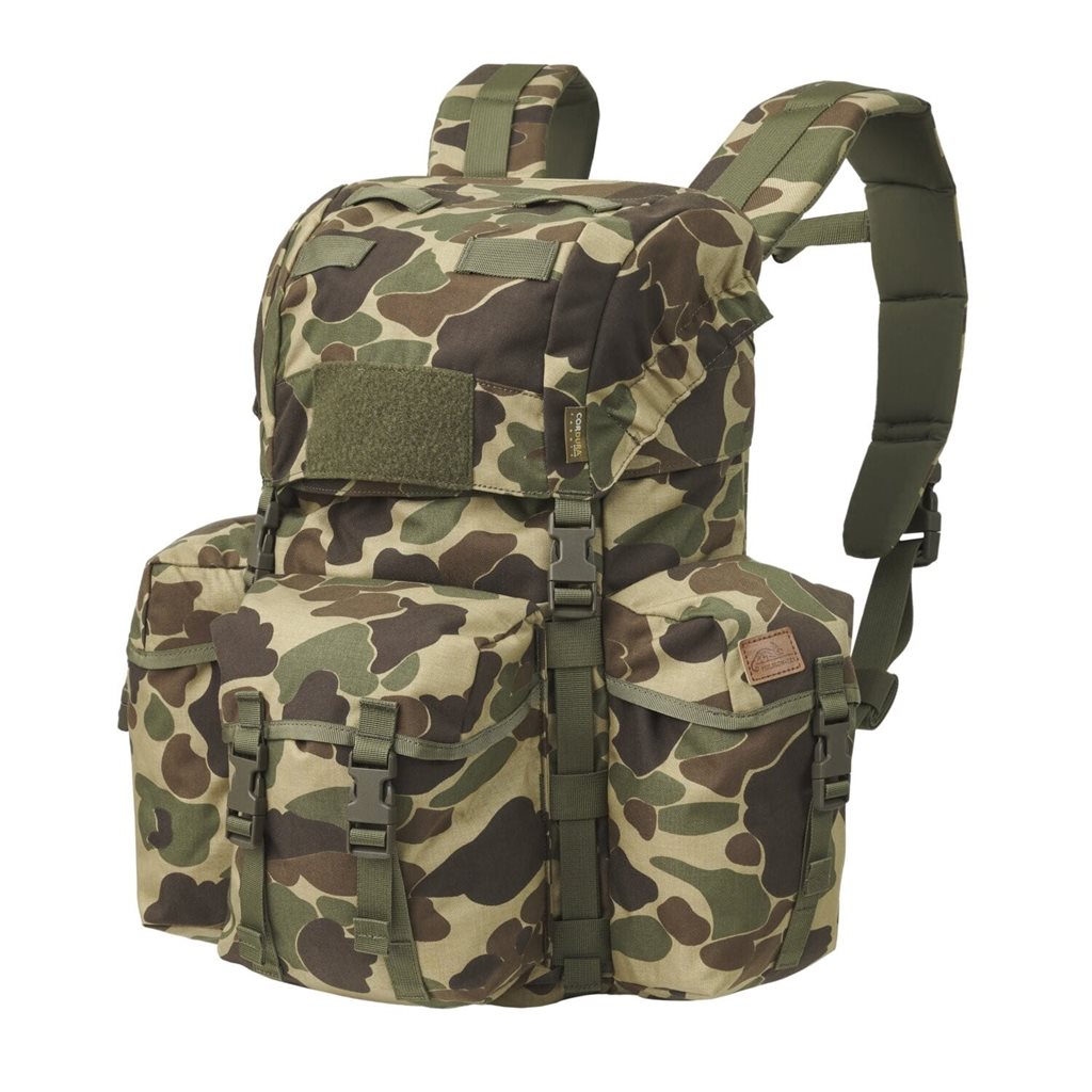 Mochila BERGEN negra HELIKON BUSHCRAFT, 18 litros, 3 bolsillos exteriores