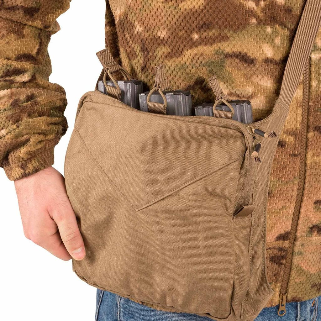 Mochila BAIL OUT BAG® (BOB) negra: se abre y se fija al asiento del coche para tener tus objetos esenciales siempre a mano