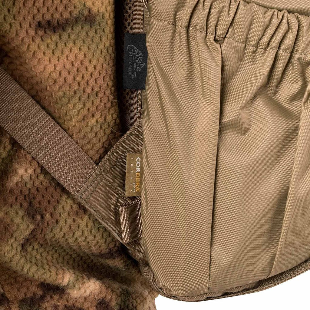 Mochila BAIL OUT BAG® (BOB) negra: se abre y se fija al asiento del coche para tener tus objetos esenciales siempre a mano