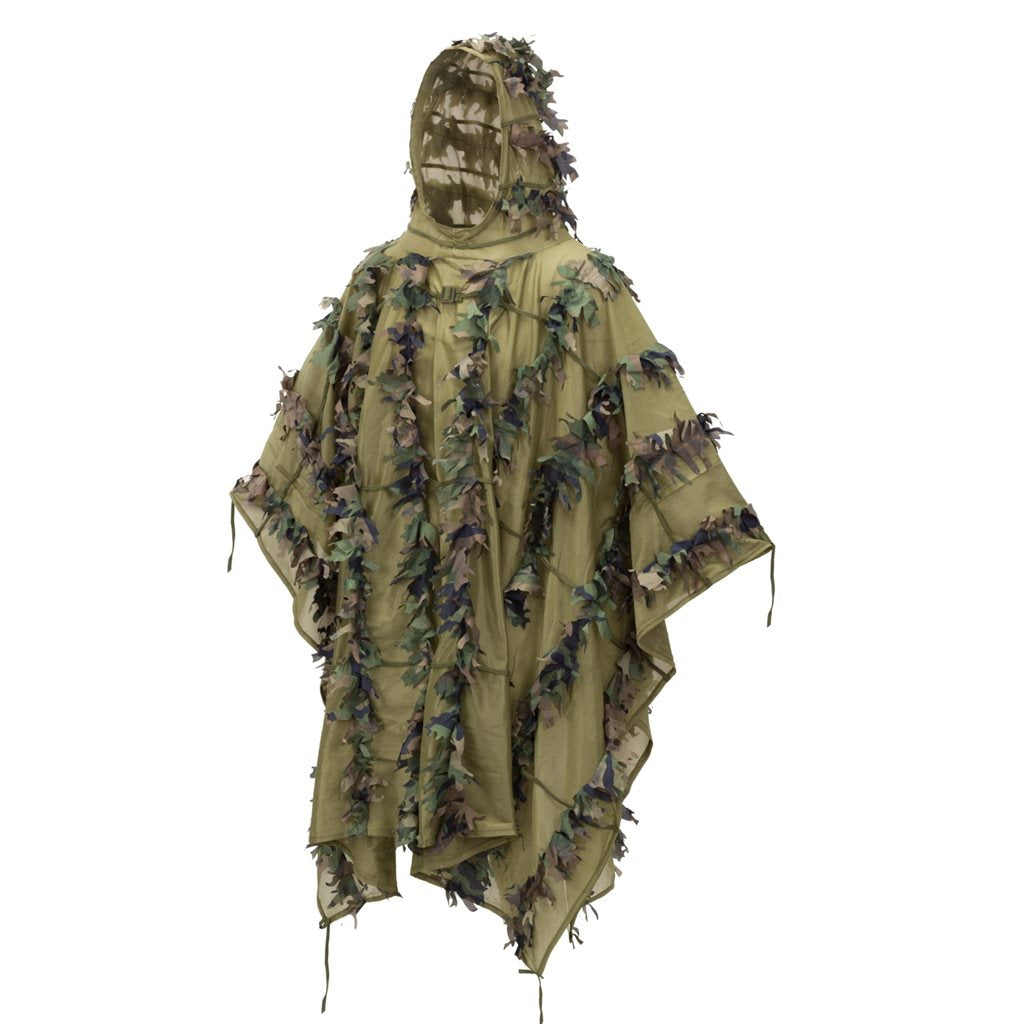 Poncho LEAF Helikon con hojas artificiales en camuflaje US Woodland y cordones para fijación