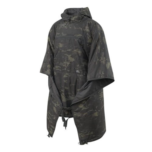 Poncho SWAGMAN ROLL Climashield® MULTICAM® Black desplegado, poncho impermeable de nylon