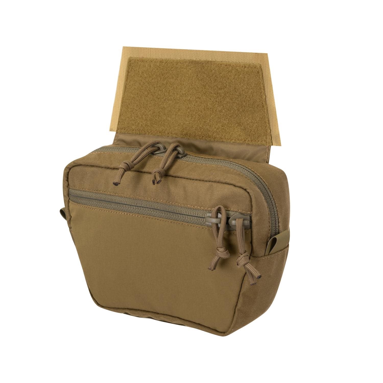 Funda adicional UNDERPOUCH LIGHT de Direct Action con tres bolsillos y ojales metálicos
