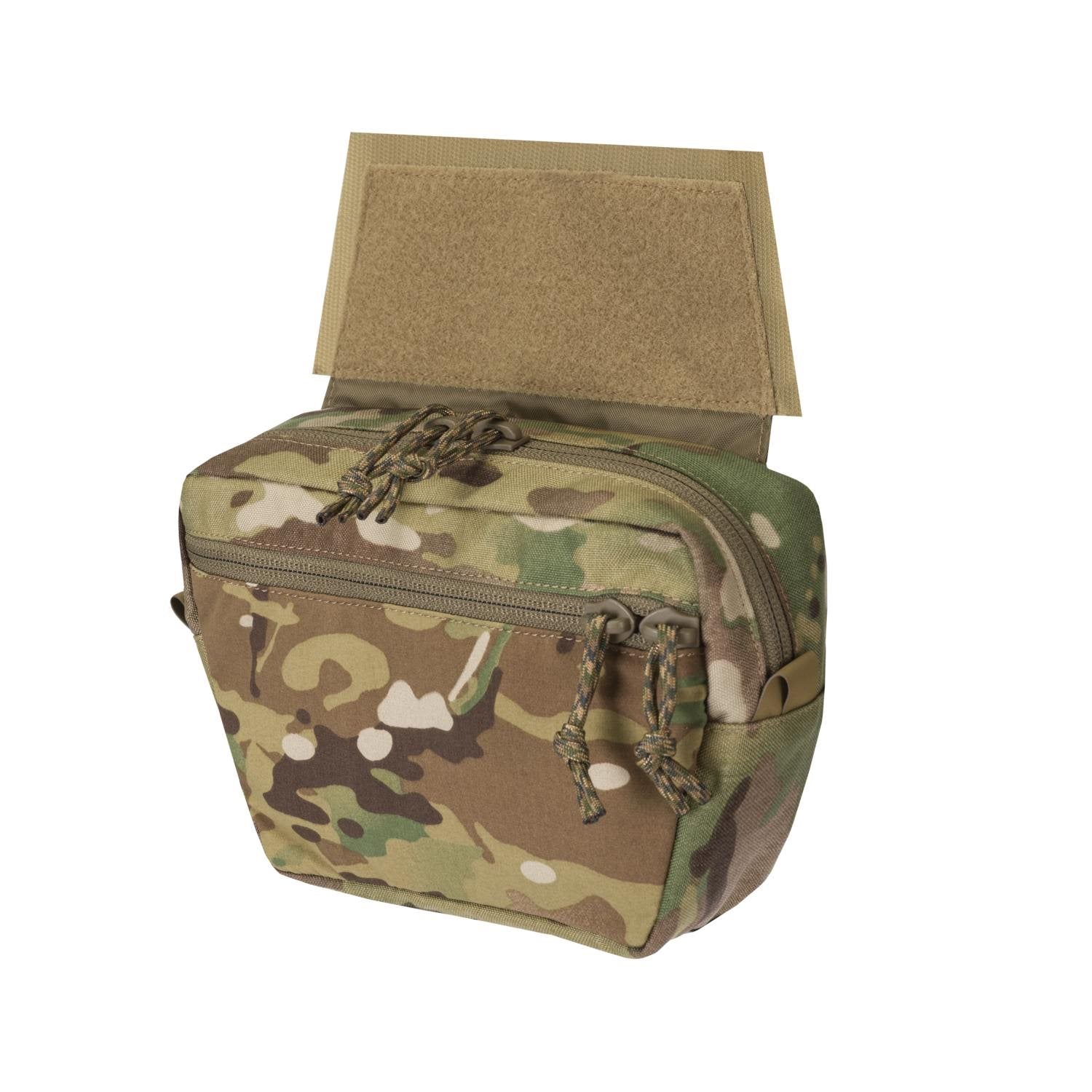 Funda adicional UNDERPOUCH LIGHT de DIRECT ACTION con tres bolsillos, ojales metálicos y sistema MOLLE/PALS reducido