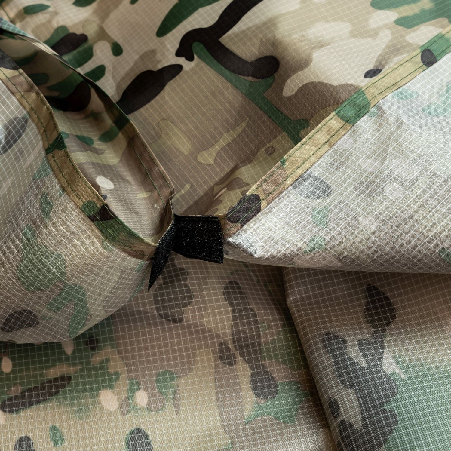 Poncho británico MIL-COM camuflado CAMO, nylon ripstop, 213 × 145 cm