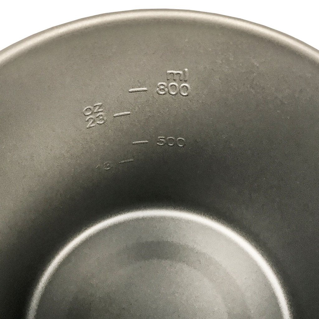 Olla BUSH POT 1100 ml de titanio TA1 con tapa perforada y asas