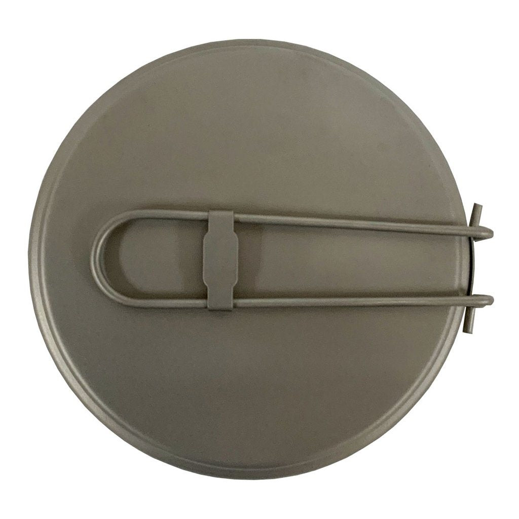 Sartén plegable de titanio PATHFINDER con mango abatible y funda de malla