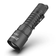 Linterna táctica PZ16 ZOOM recargable negra 2400 lúmenes alcance 726 m IP65