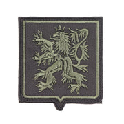Parche velcro con escudo y león checo bordado en verde sobre fondo negro, aprox. 72 x 80 mm