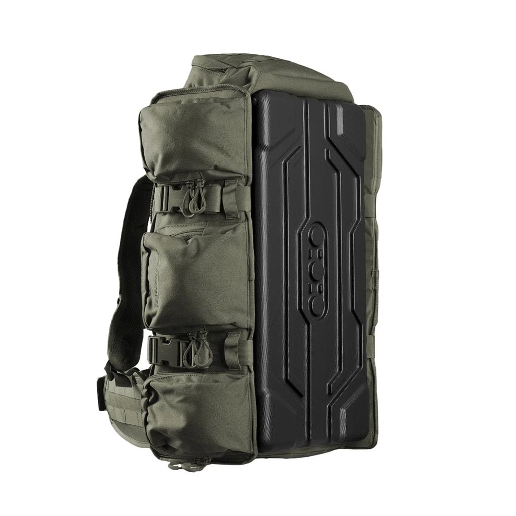 Mochila R3 UpRanger gris vista frontal con placa de policarbonato