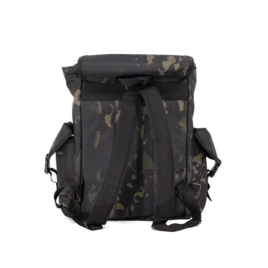Imagen de la mochila NUSE para setas con inserto de mimbre