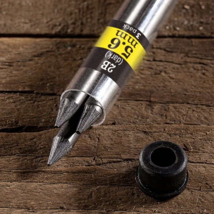 Portaminas GRAVITY extra robusto con recambios, diseño triangular para agarre cómodo con guantes