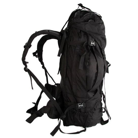 Mochila trekking XXL 104 L verde con refuerzo interno, sistema de espalda ajustable y dos compartimentos