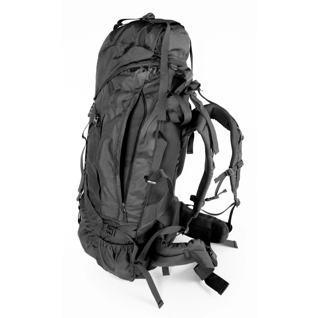 Mochila trekking XXL 104 L verde con refuerzo interno, sistema de espalda ajustable y dos compartimentos