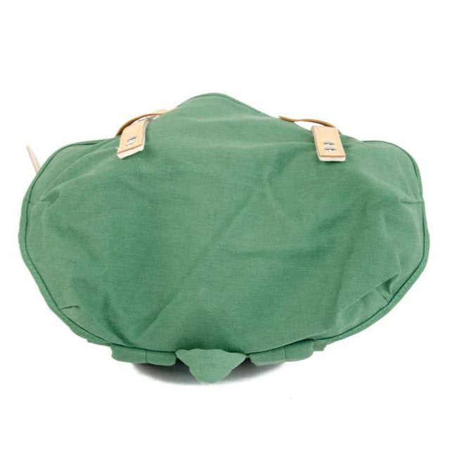 Mochila HIKING 15l azul con detalles en piel bovina y correas de cuero forradas en fieltro