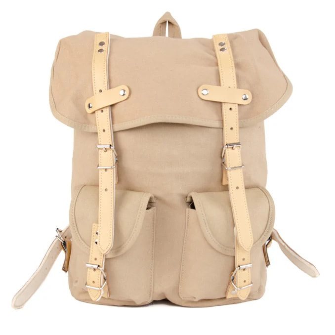 Mochila HIKING 15l azul con detalles en piel bovina y correas de cuero forradas en fieltro