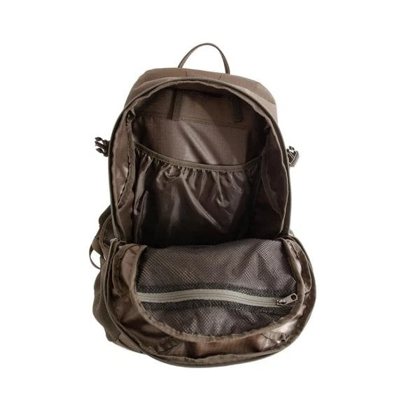 Mochila HIKING 25l verde con refuerzo y correas