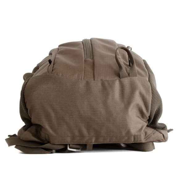 Mochila HIKING 25l verde con refuerzo y correas