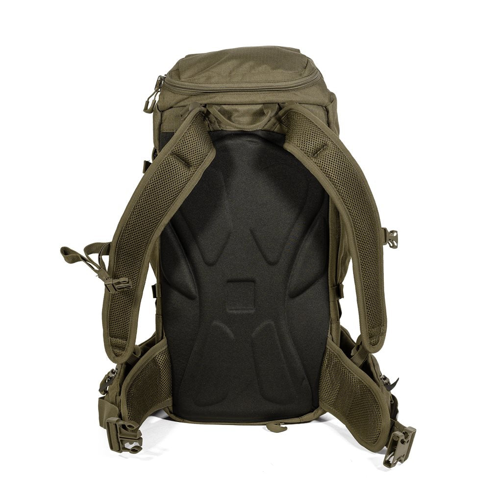 Mochila ALPINE 33L verde con acceso superior y lateral, bolsillos exteriores y espalda de EVA