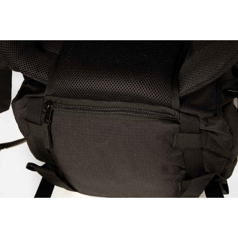 Mochila TOUR 65L Negra, krosna de dos compartimentos con armazón interior (RU75-SW)