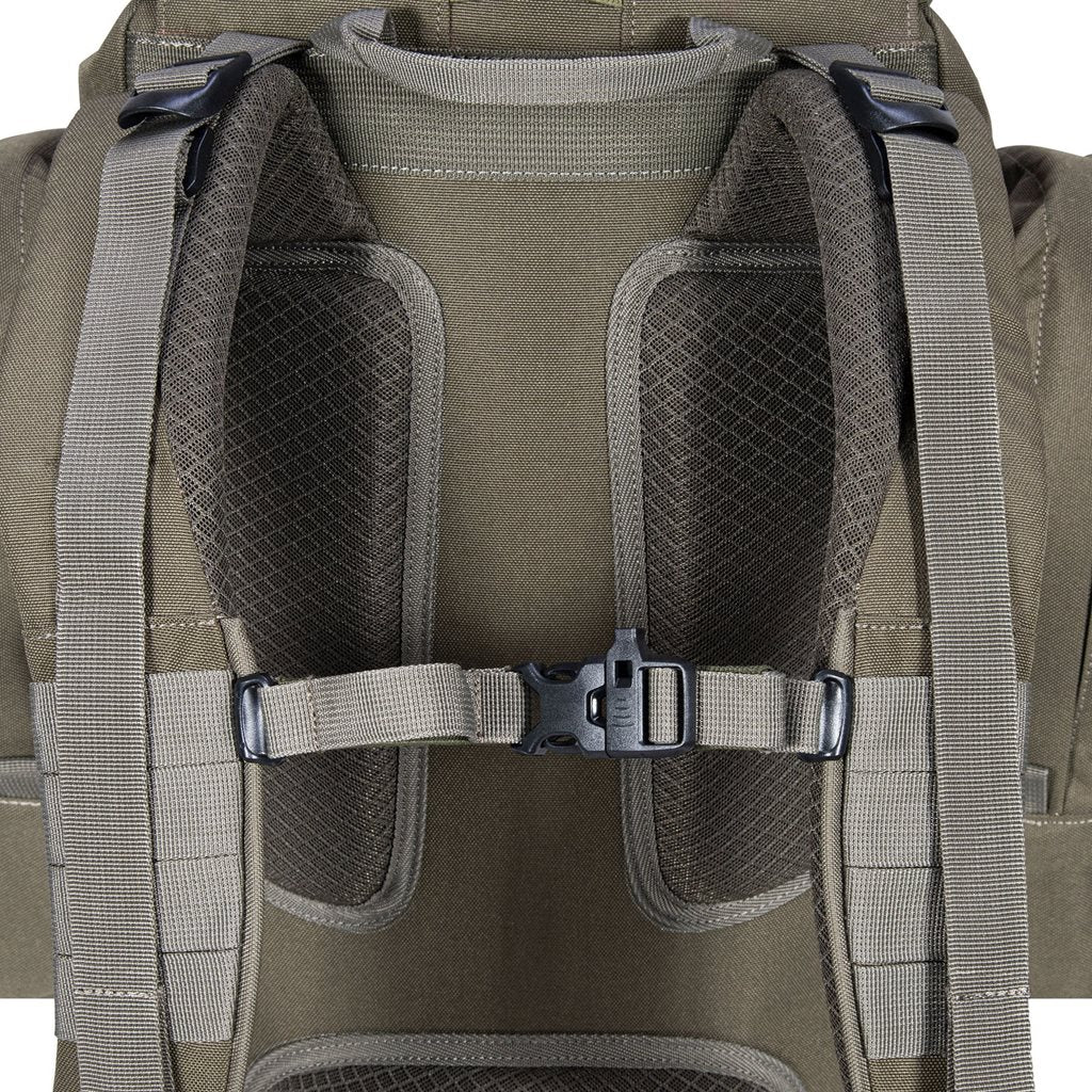 Mochila FORCES ELITE 44 L negra, ligera y resistente