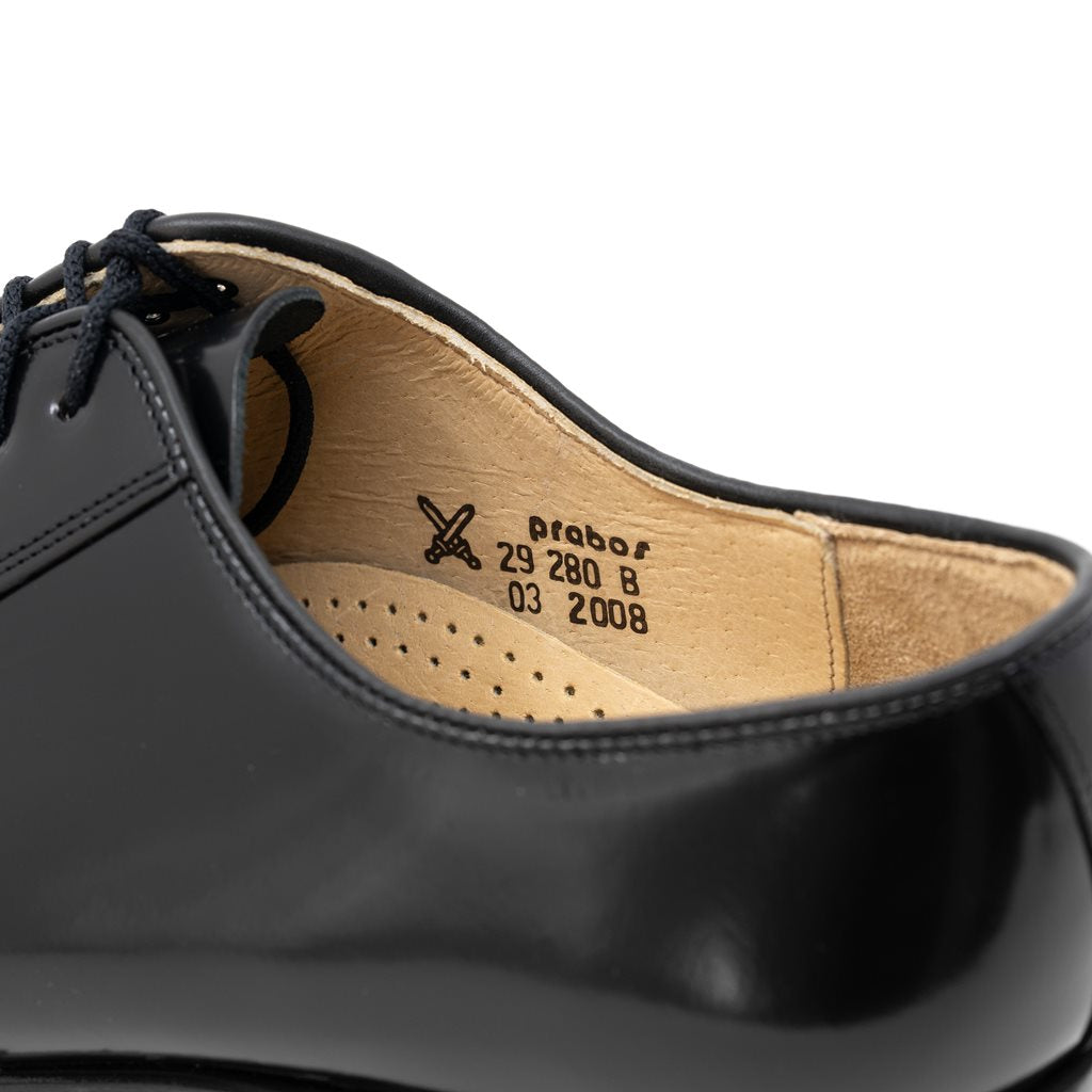 Zapatos de representación de la Guardia del Castillo negros brillantes con remaches en puntera y talón (Prabos)