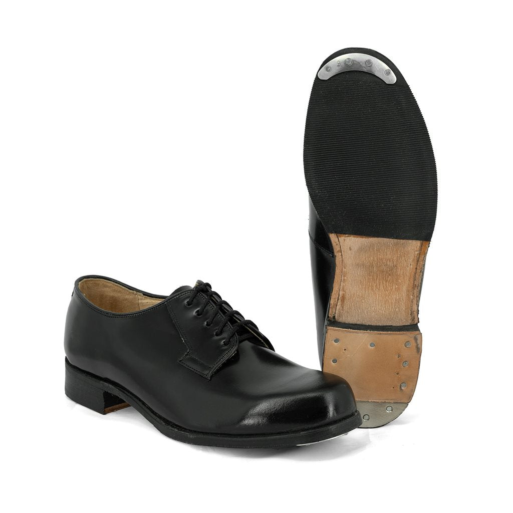 Zapatos de representación de la Guardia del Castillo negros brillantes con remaches en puntera y talón (Prabos)