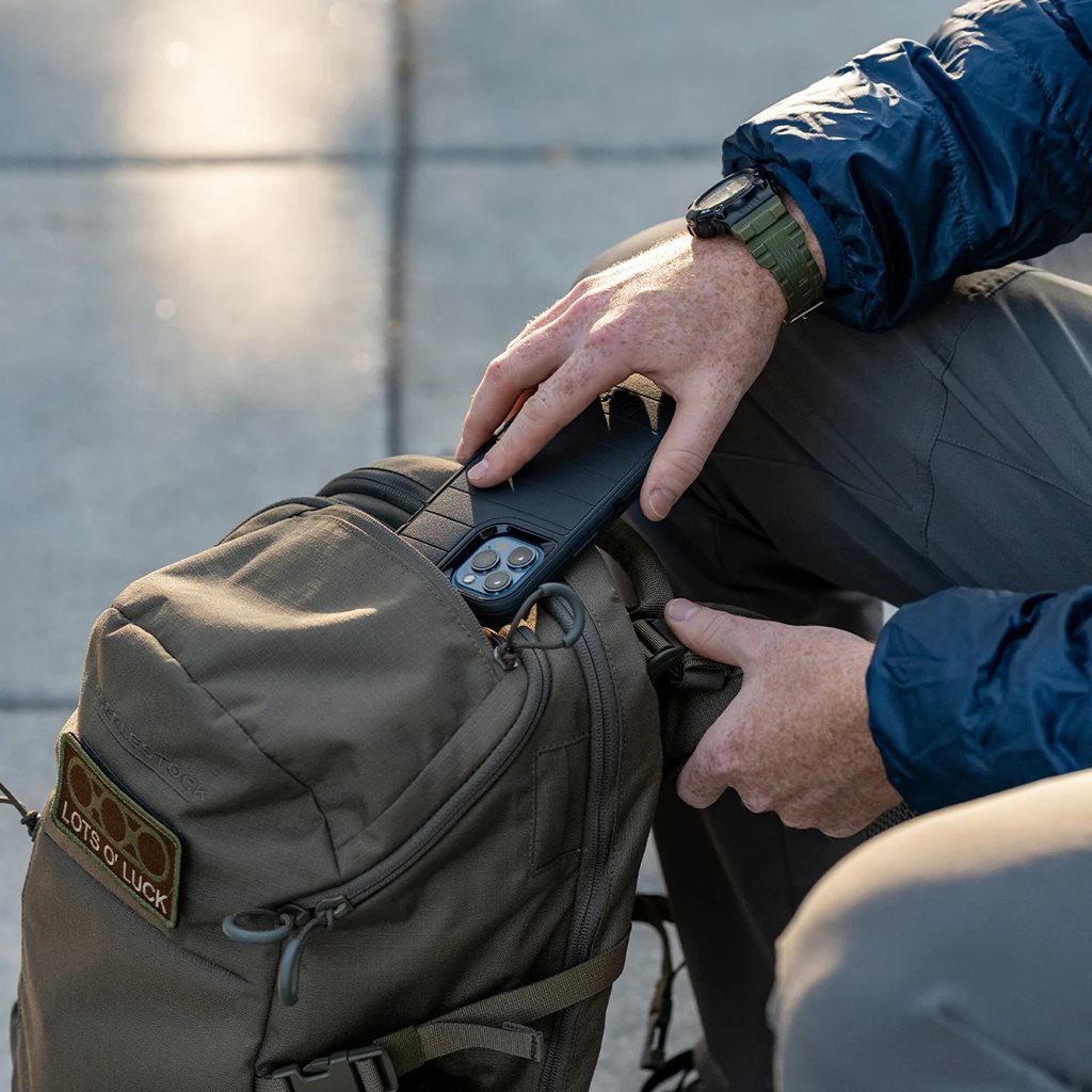 Mochila S1 JACKNIFE gris 16 L, EDC resistente, portación oculta, admite portátil hasta 17 pulgadas